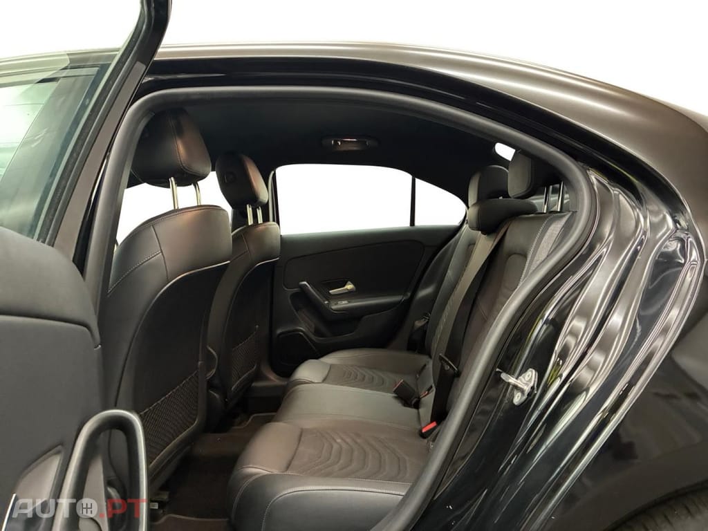Mercedes-Benz A 250 e Business Line 8G-DCT