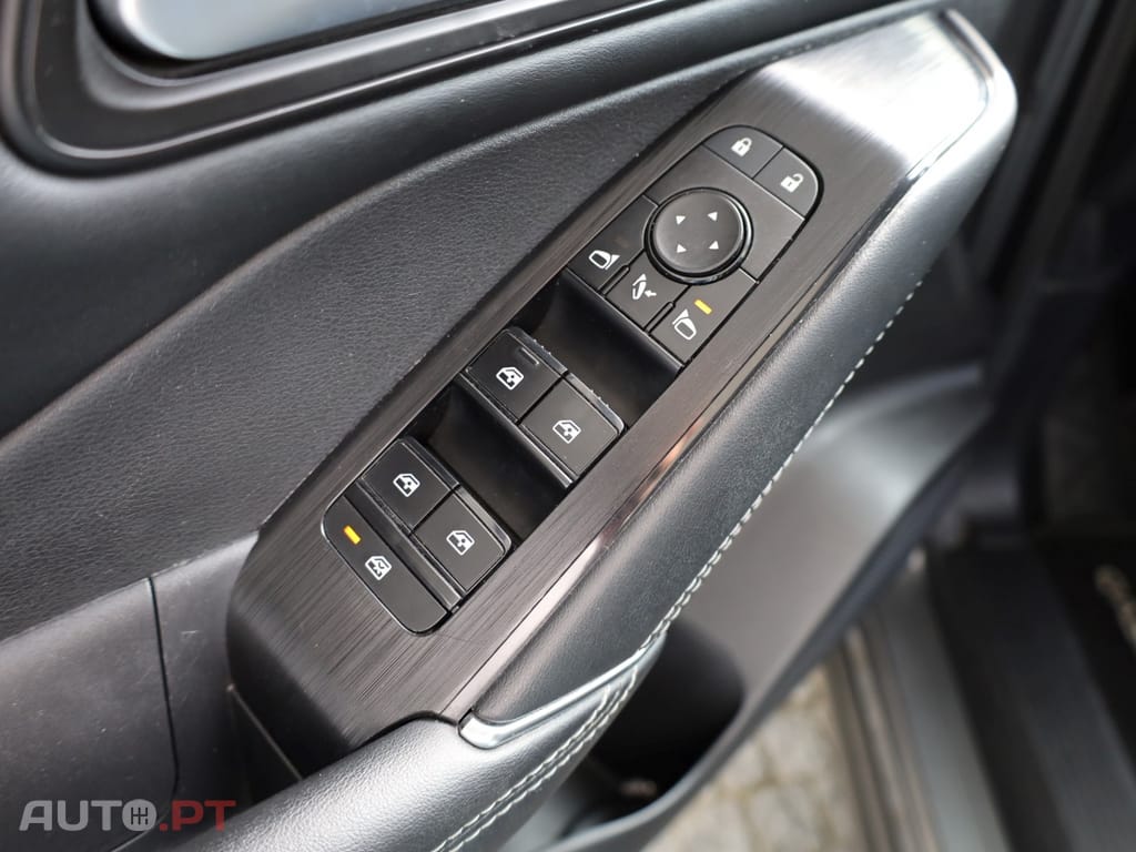Nissan Qashqai 1.3 DIG-T N-Connecta J18