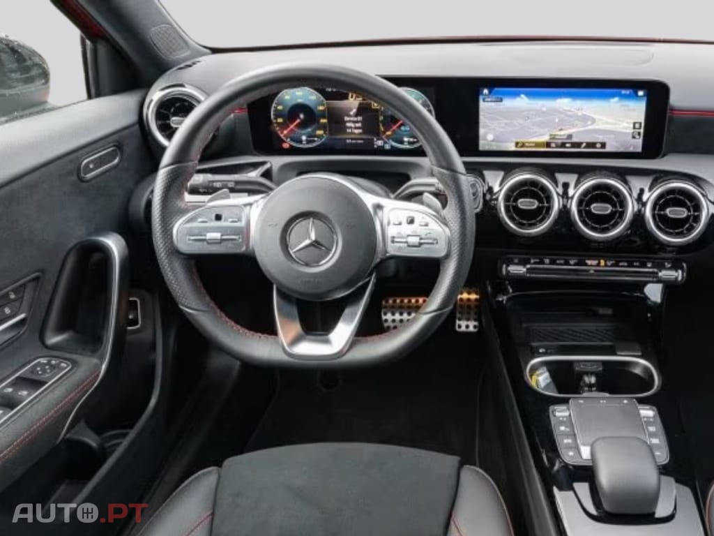 Mercedes-Benz A 250 I.V.A DEDUTIVEL e AMG