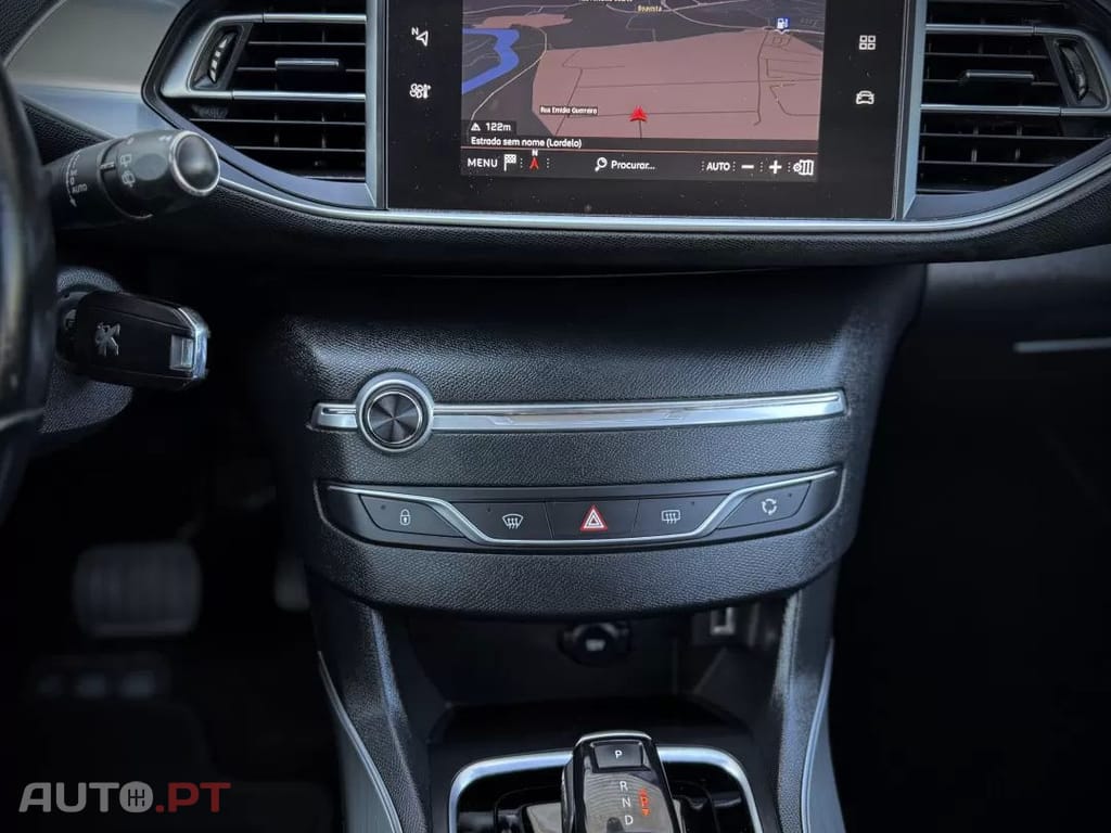 Peugeot 308 BlueHDi FAP 130 EAT8 Stop & Start Active Pack
