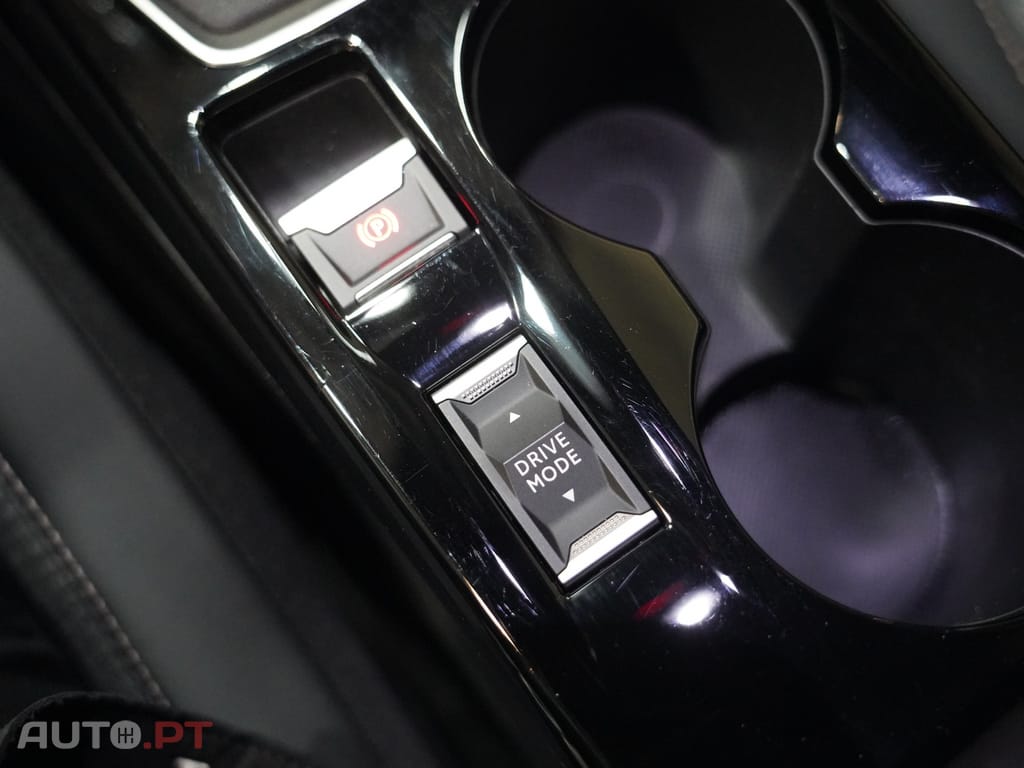 Peugeot 2008 1.2 PureTech Allure