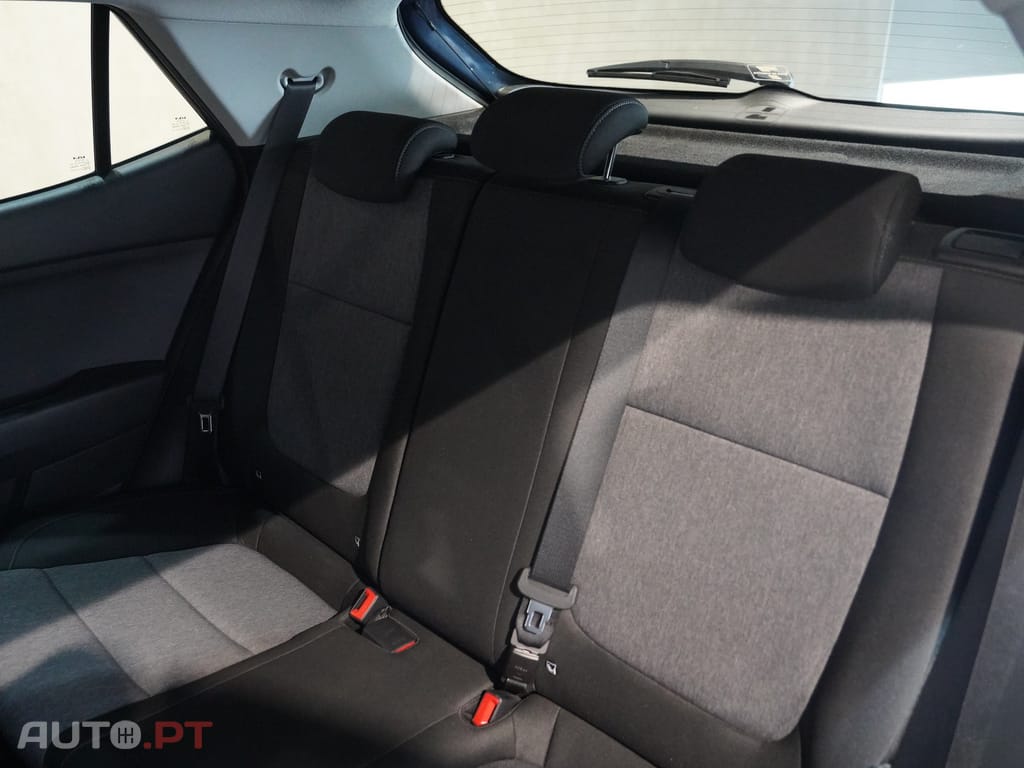 Kia Stonic 1.2 Dynamic — fotografia 16