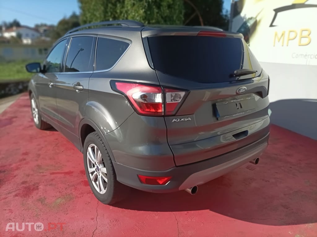 Ford Kuga 1.5 TDCi EcoBlue Titanium