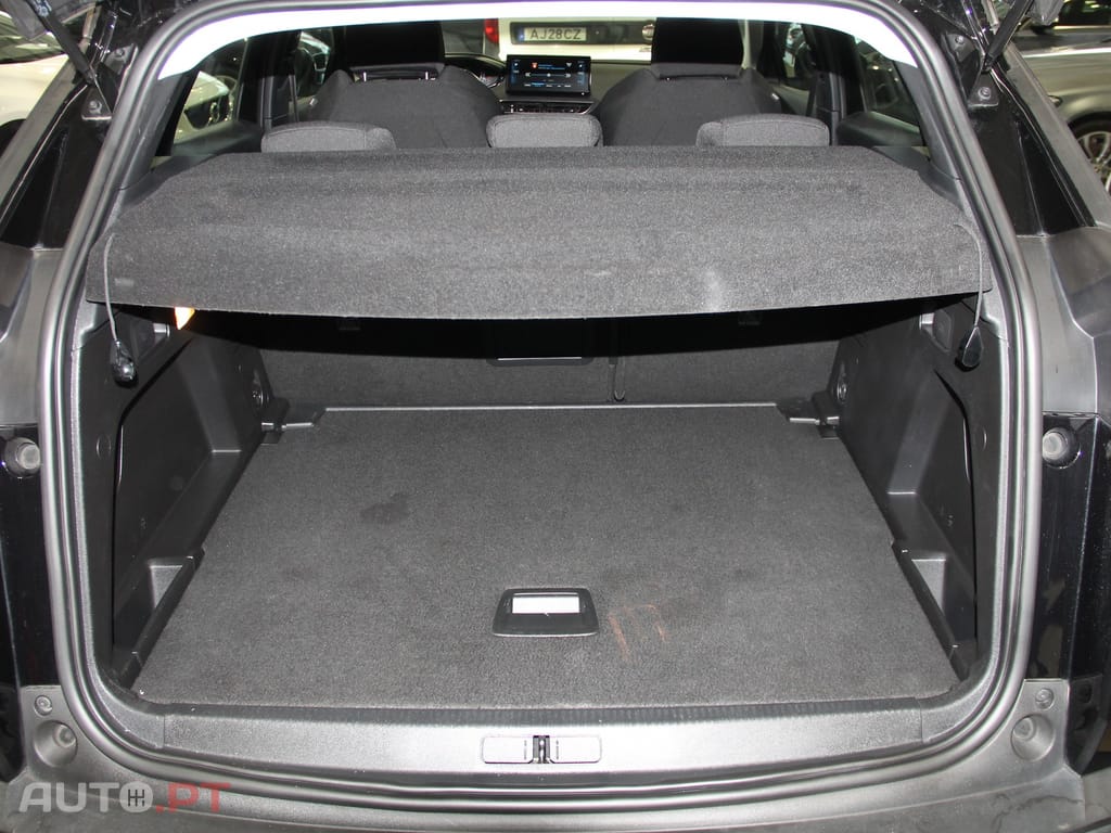 Peugeot 3008 1.5 BlueHDi Active