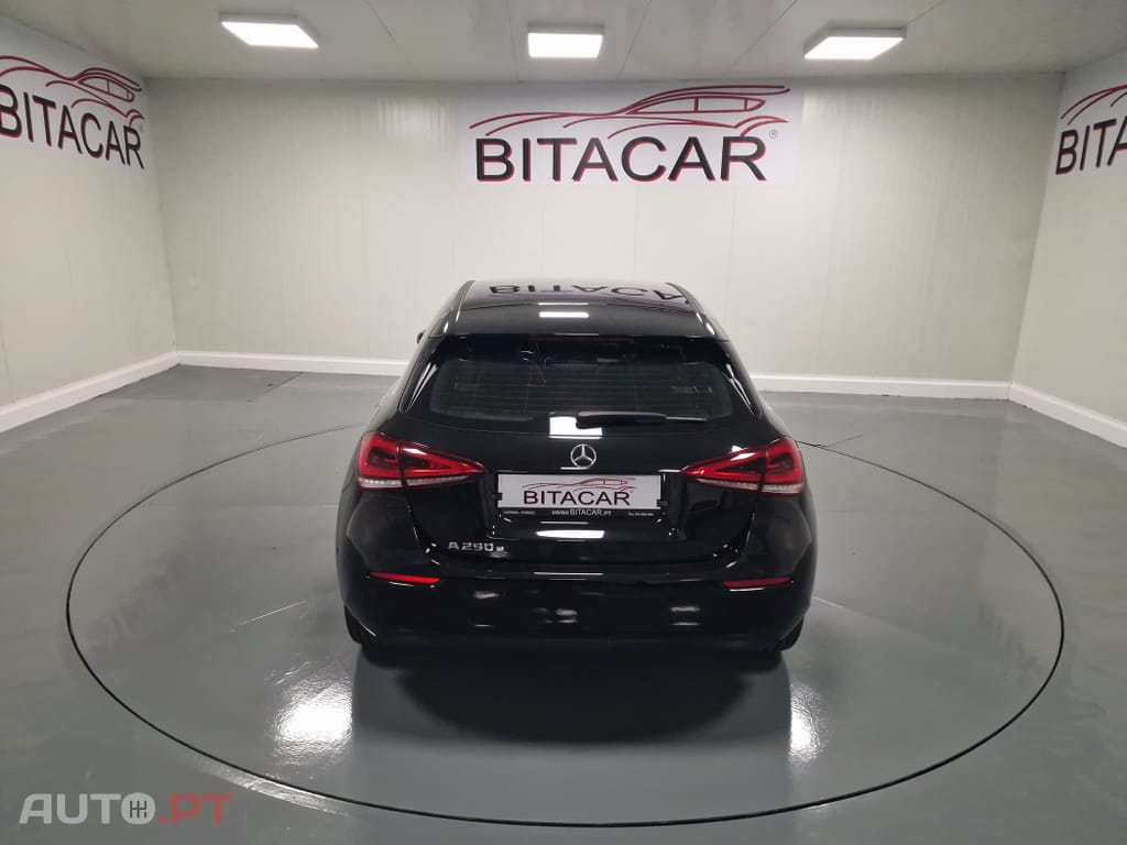 Mercedes-Benz A 250 E STYLE PLUS Hibrido Plug-In