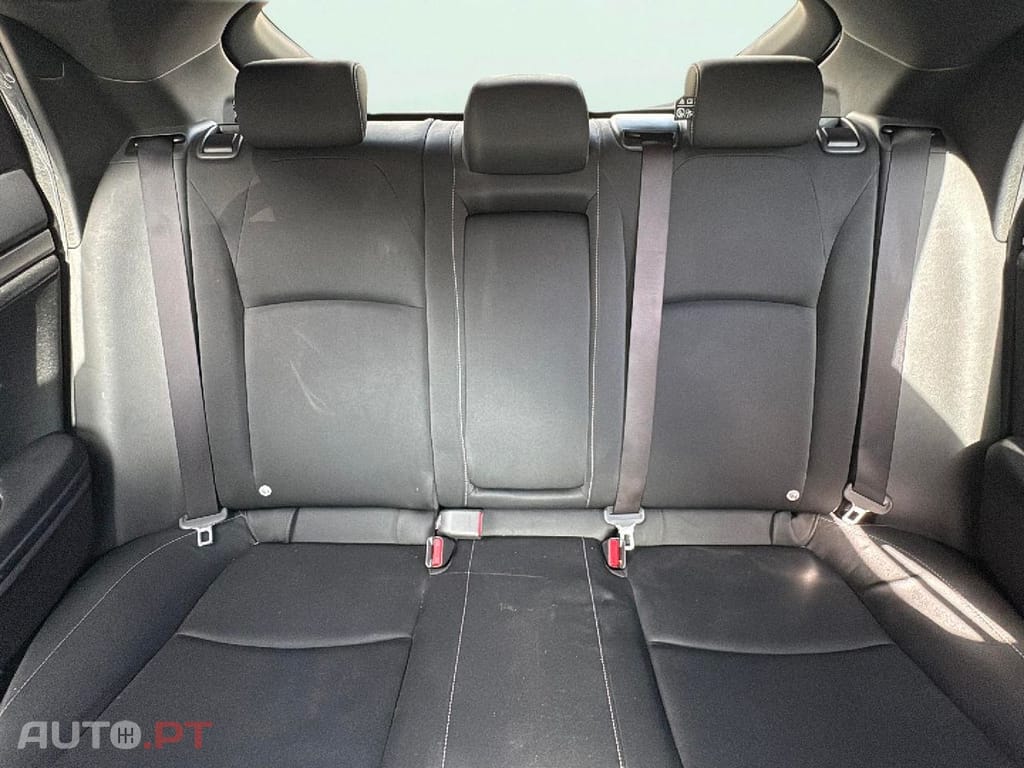 Honda Civic 1.0 i-VTEC Elegance CVT Navi