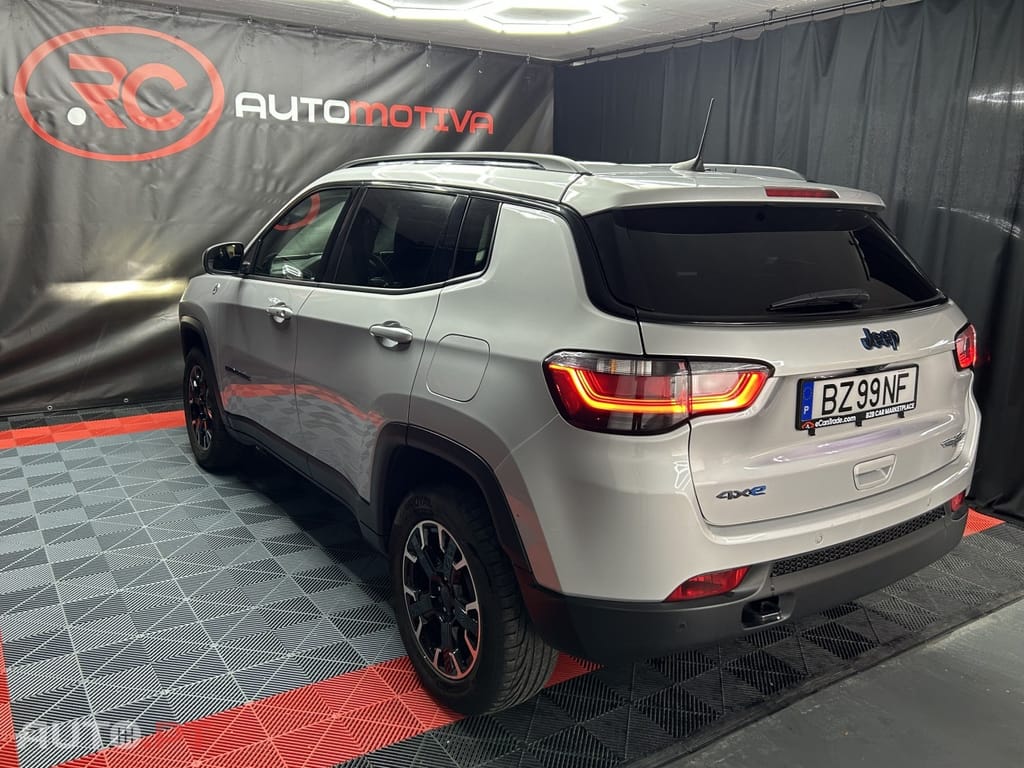 Jeep Compass 1.3 TG 4Xe Trailhawk