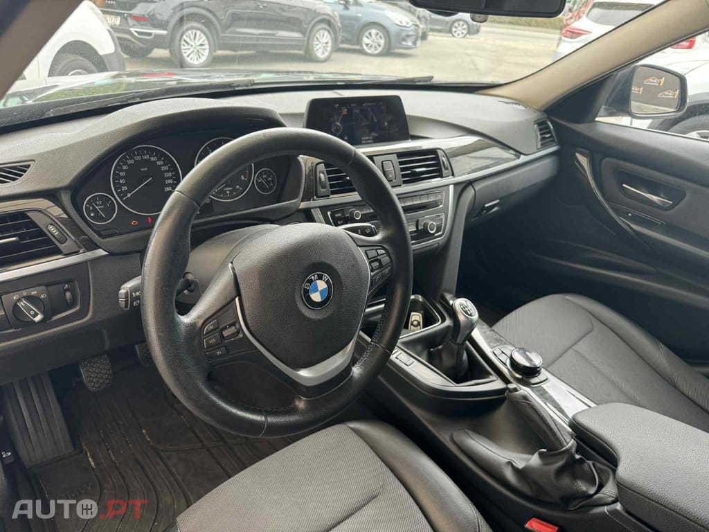 BMW 318 d Touring Line Luxury