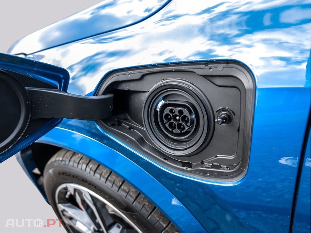 BMW X1 xDrive30e M Sport I.V.A DEDUTÍVEL 