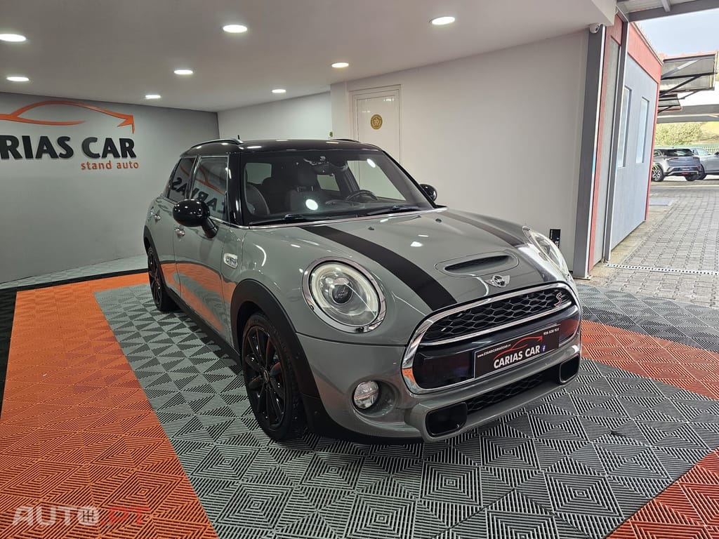 MINI Cooper SD Auto Desportiva
