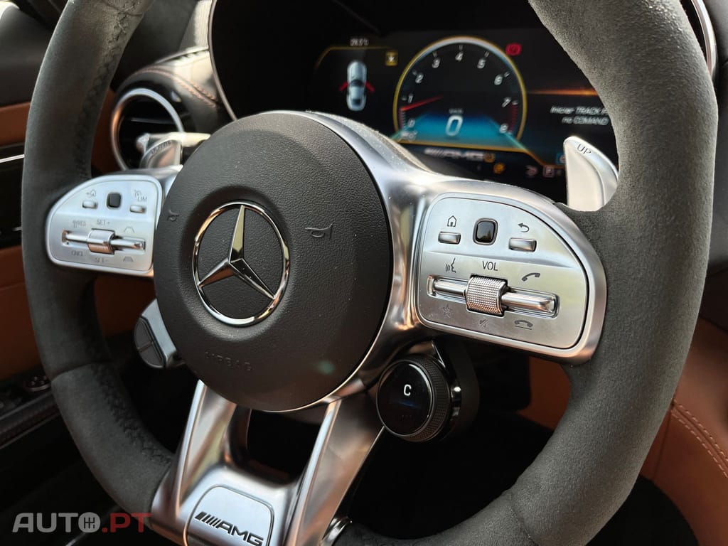 Mercedes-Benz AMG GT Coupe  V8 