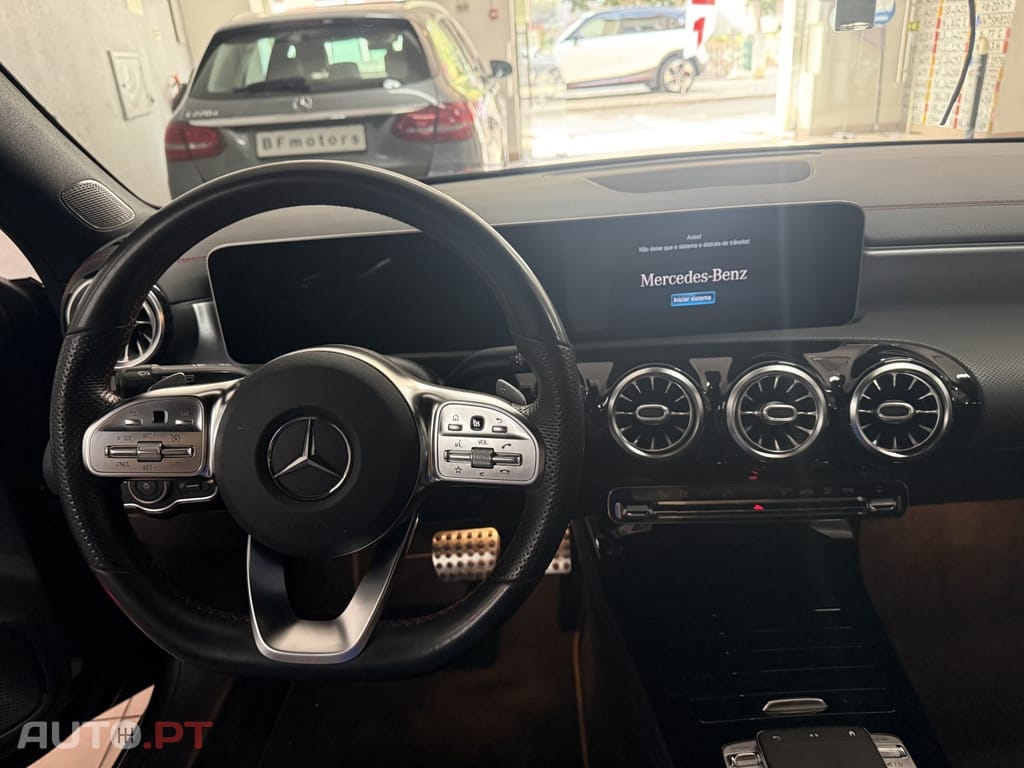 Mercedes-Benz CLA 180 d Shooting Brake AMG Line Aut.