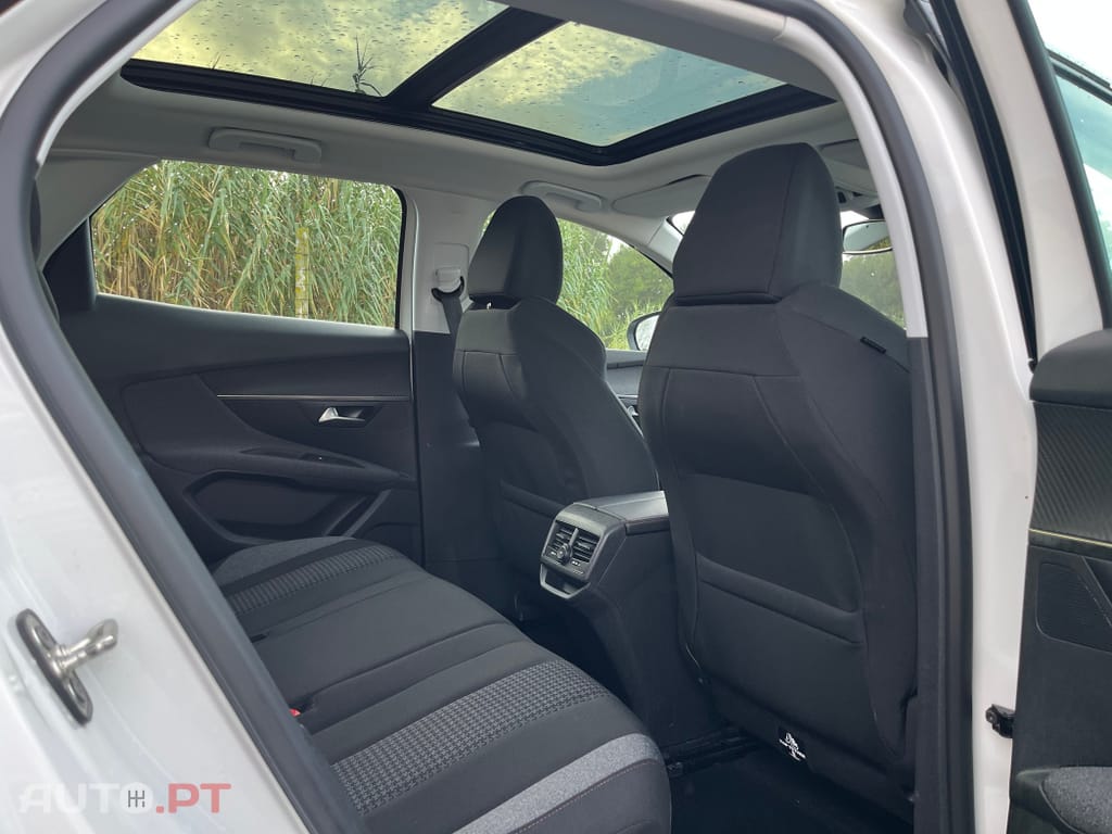 Peugeot 3008 1.5 BlueHDi Allure