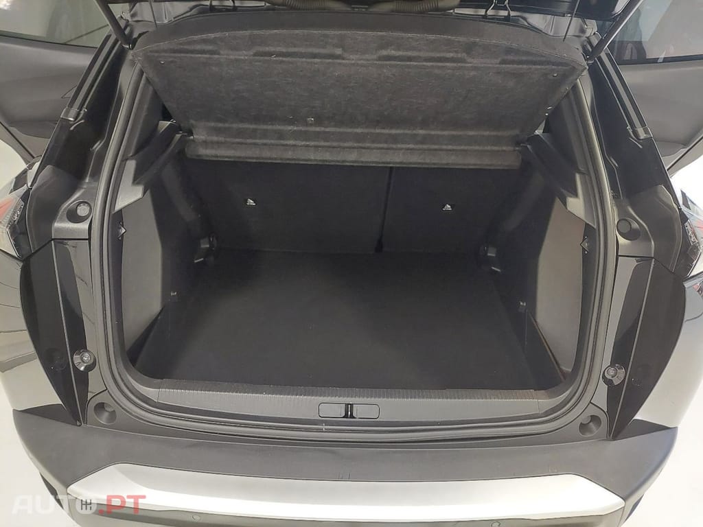 Peugeot 2008 PureTech 130 Active Pack