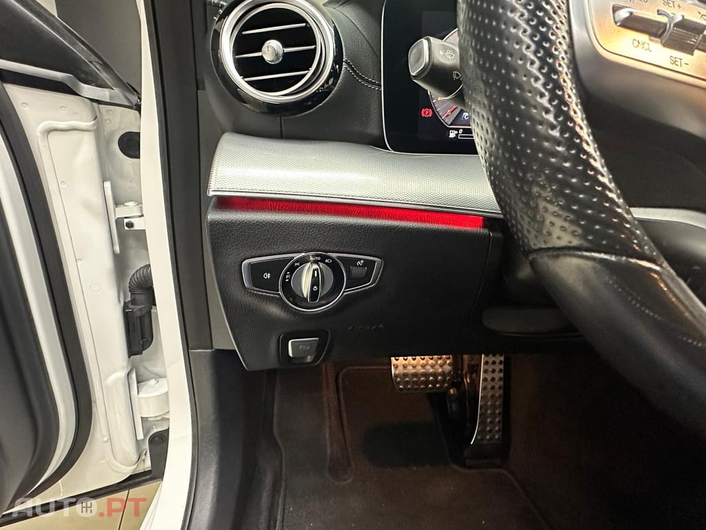 Mercedes-Benz E 300 de AMG Line