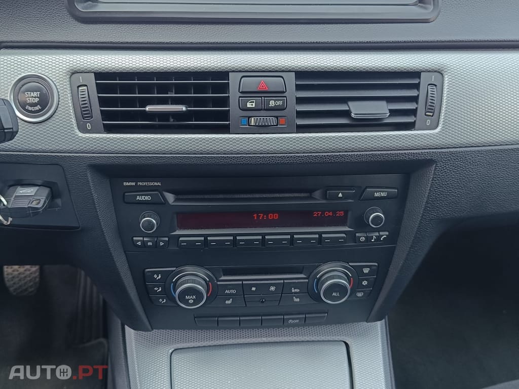 BMW 318 d Touring Navigation Sport