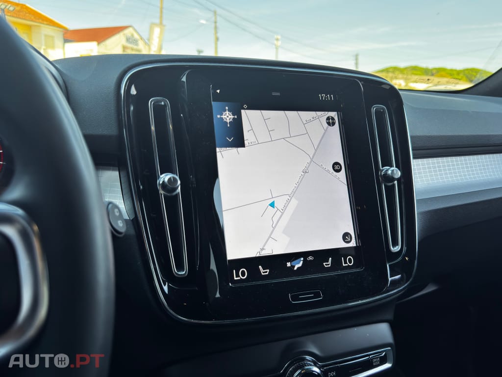 Volvo XC40 1.5 T2 Plus Dark Auto