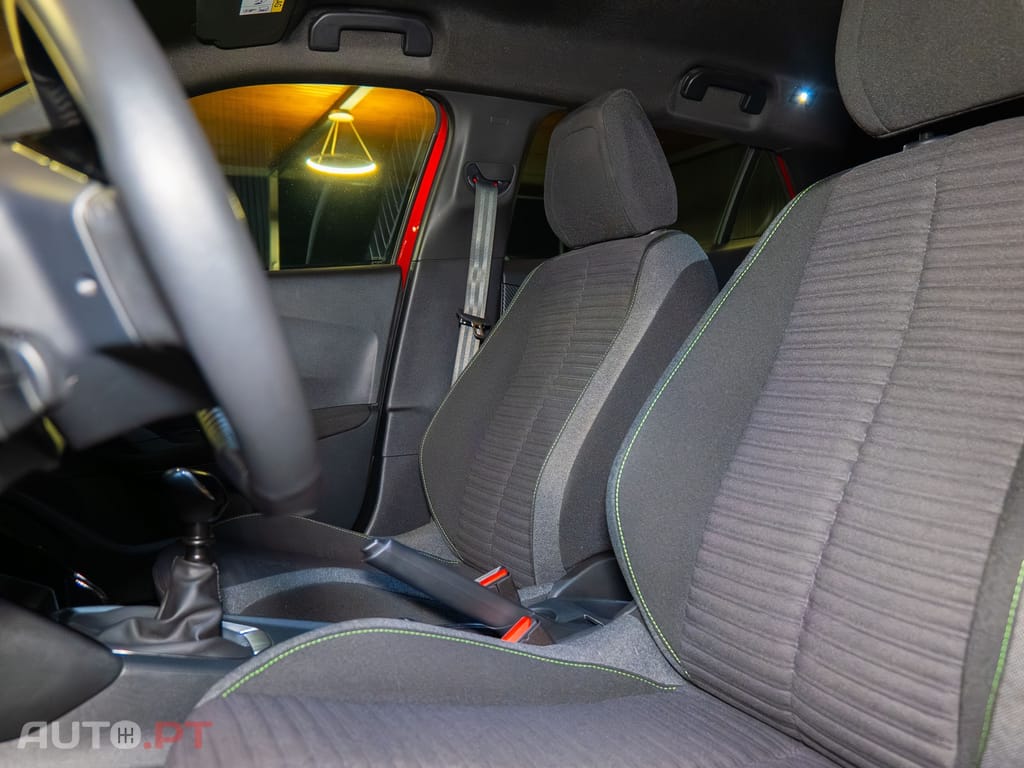 Peugeot 2008 1.2 PureTech Active Pack