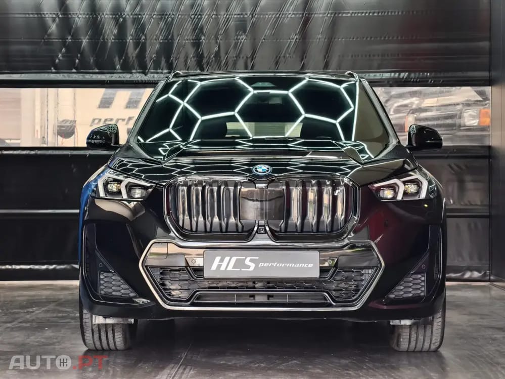 BMW iX1 xDrive30 Pack Desportivo M