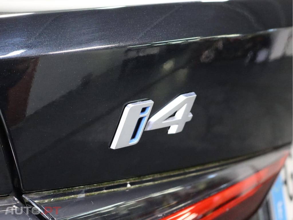 BMW i4 eDrive35i Pack M