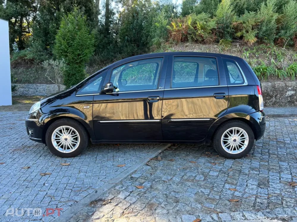 Lancia Musa 1.4 16V Platino