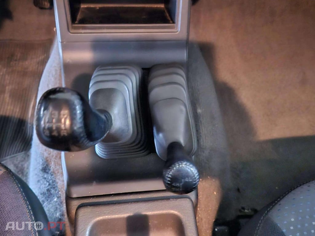 Mitsubishi L200 2.5 TD CD Strakar ABS+AC
