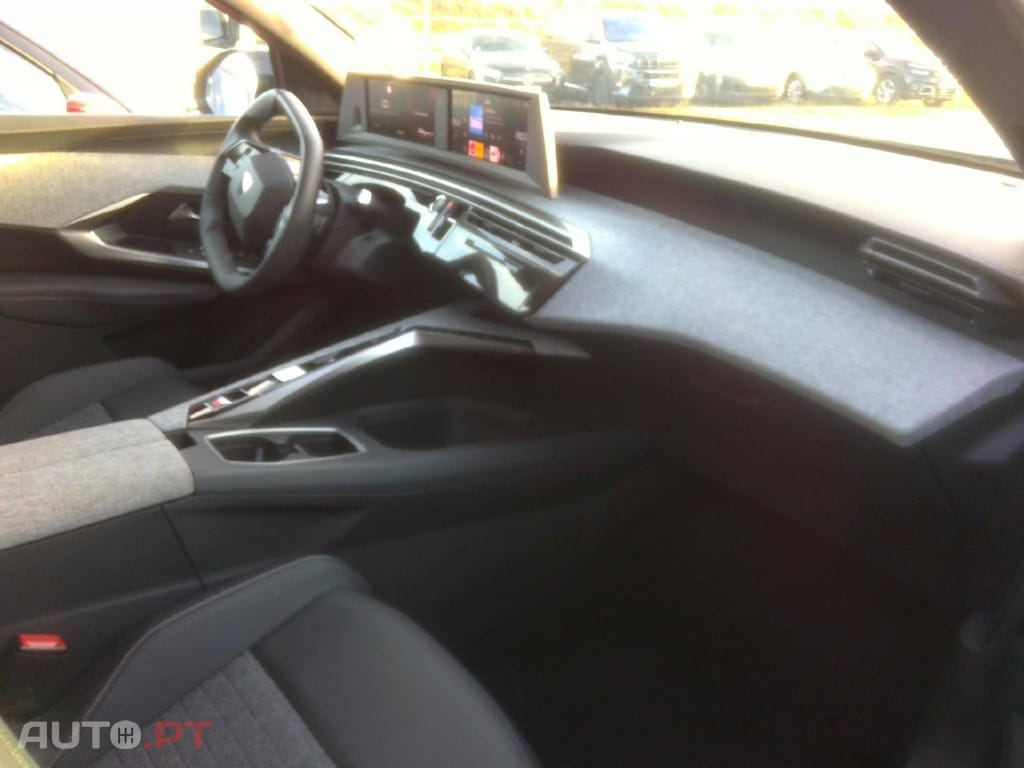 Peugeot 5008 1.2 PureTech Allure Pack EAT8