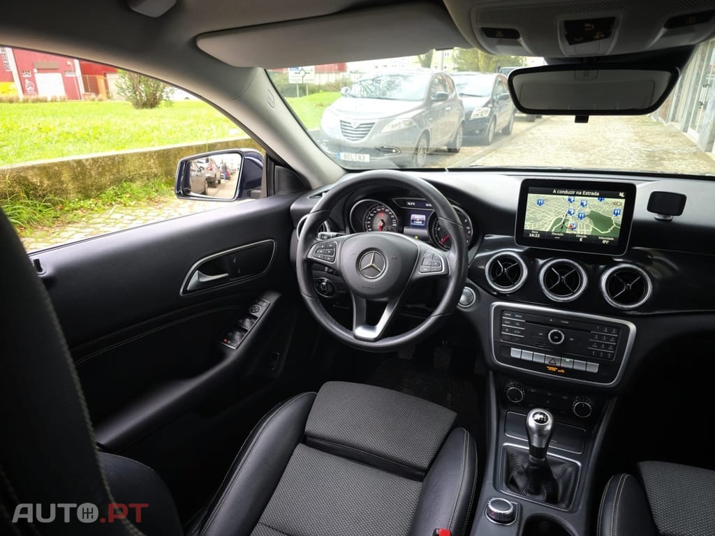 Mercedes-Benz CLA 180 d Shooting Brake