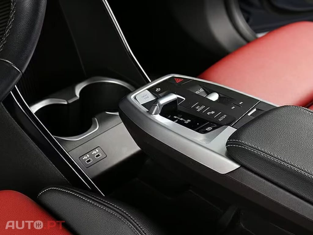 BMW iX1 I.V.A DEDUTÍVEL xDr. 30 xLine