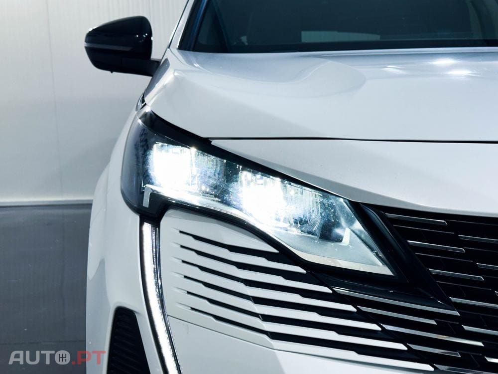 Peugeot 3008 1.2 Hybrid Allure Pack e-DCS6
