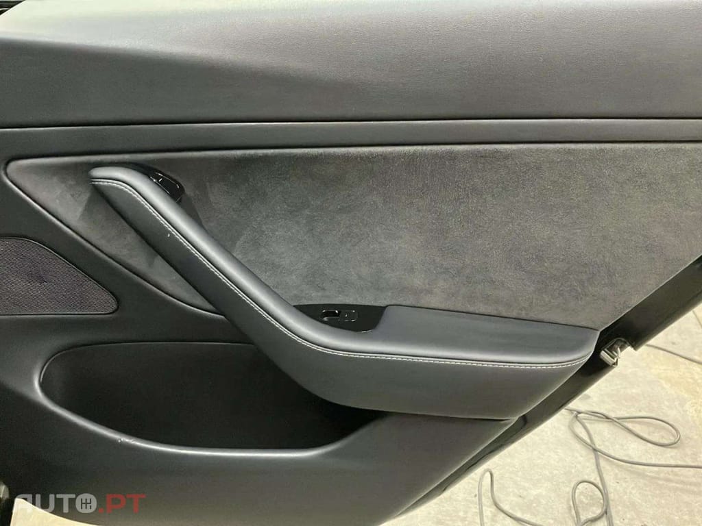 Tesla Model 3 Long-Range Dual Motor AWD