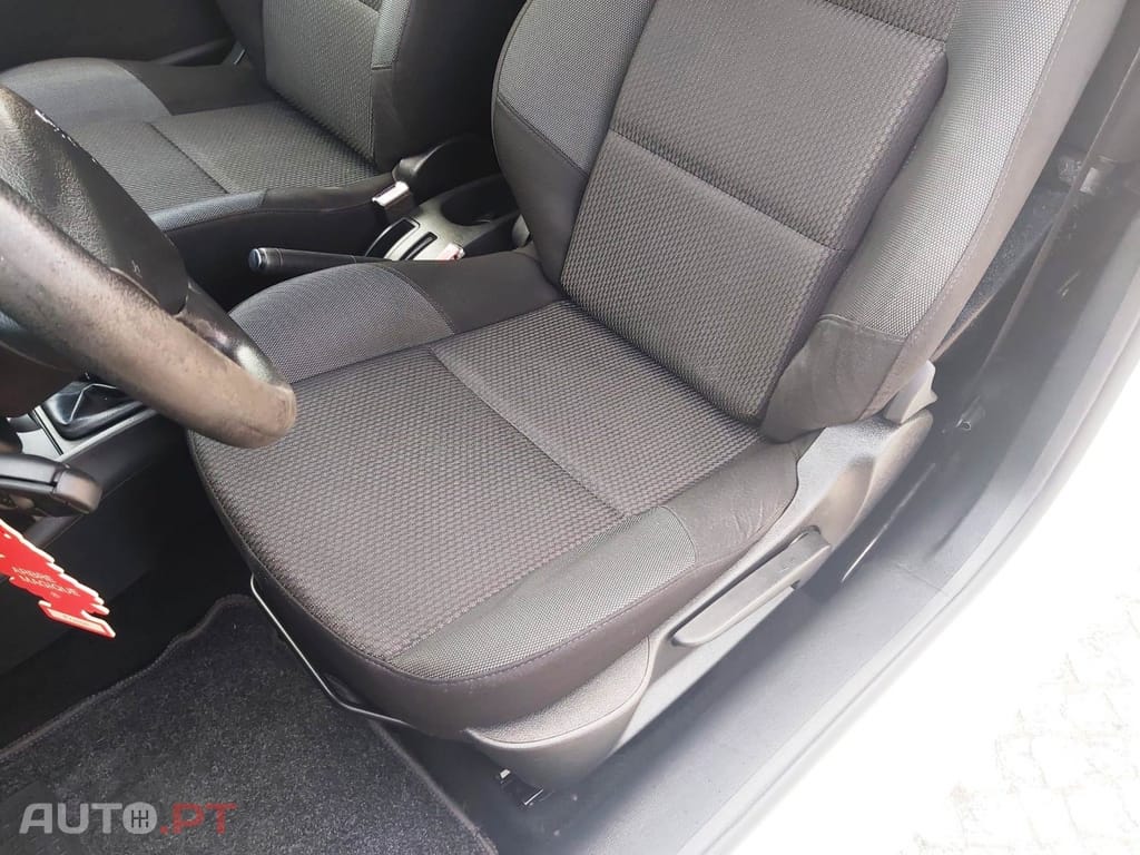 Peugeot 207 1.4 HDI PACK CLIM