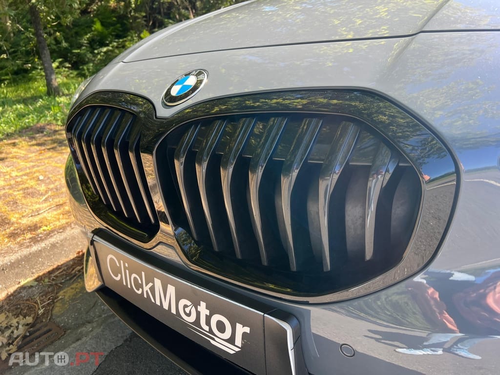 BMW 116 d Pack Desportivo M Auto
