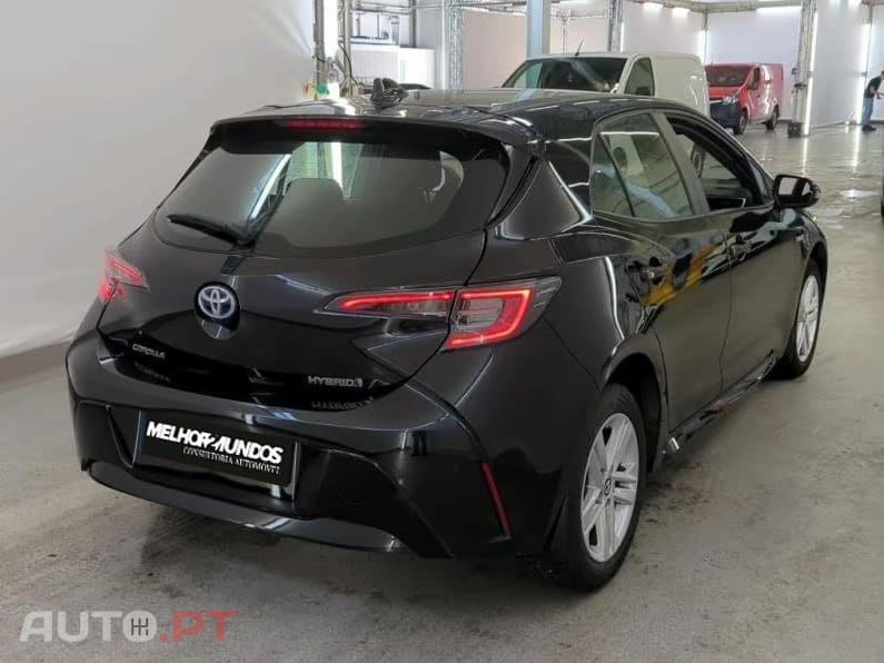 Toyota Corolla 1.8 Hybrid Dynamic
