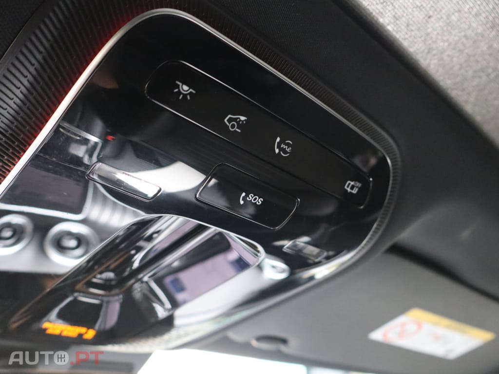 Mercedes-Benz C 300 e AMG Line