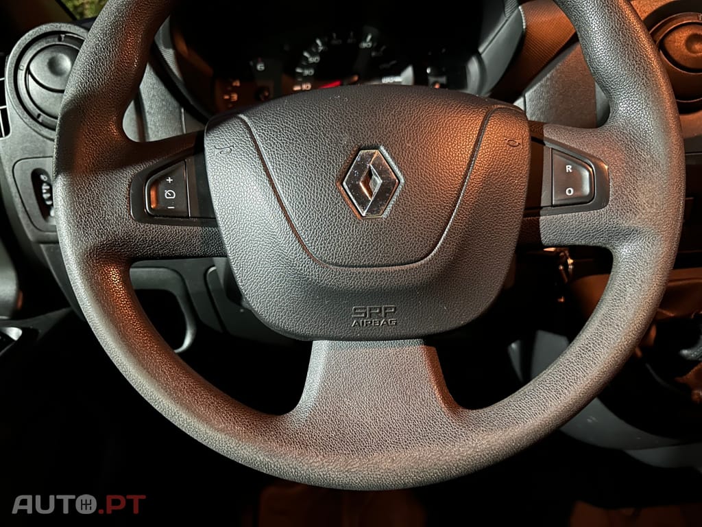 Renault Master 2.3 dCi L3H2