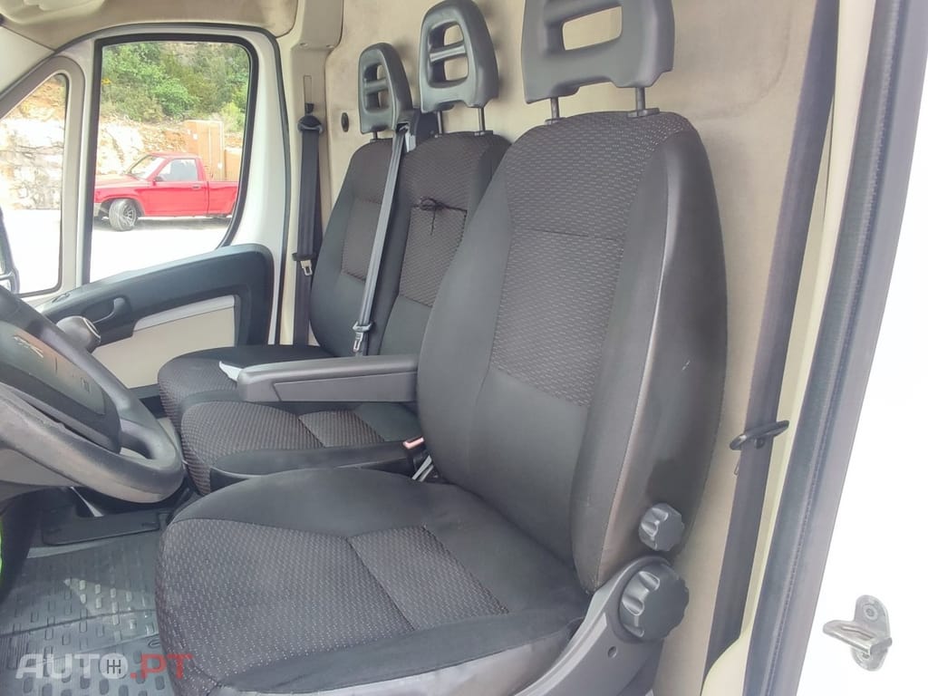 Peugeot Boxer 2.2 BlueHDi 333 L3H2 Pro