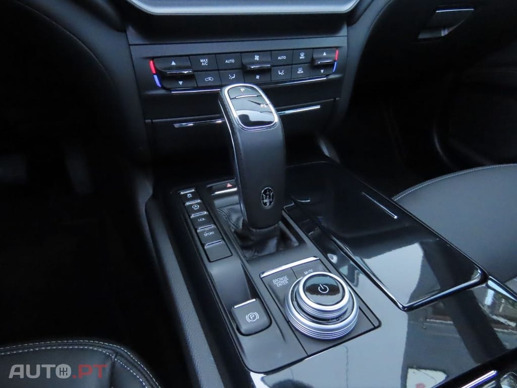 Maserati Ghibli I.V.A DEDUTIVEL GT Mild-Hybrid