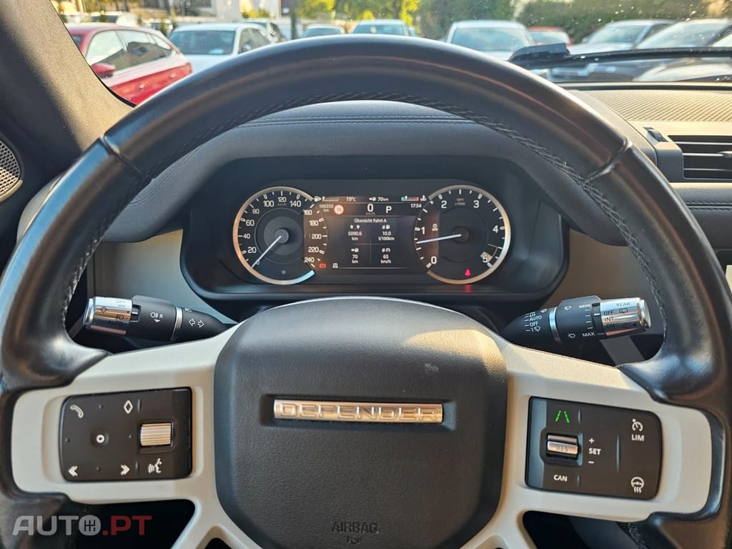 Land Rover Defender 3.0 D200 90 AWD X-Dynamic SE