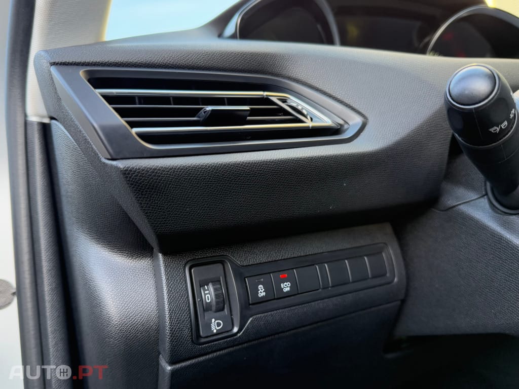 Peugeot 308 1.6 BlueHDi Active