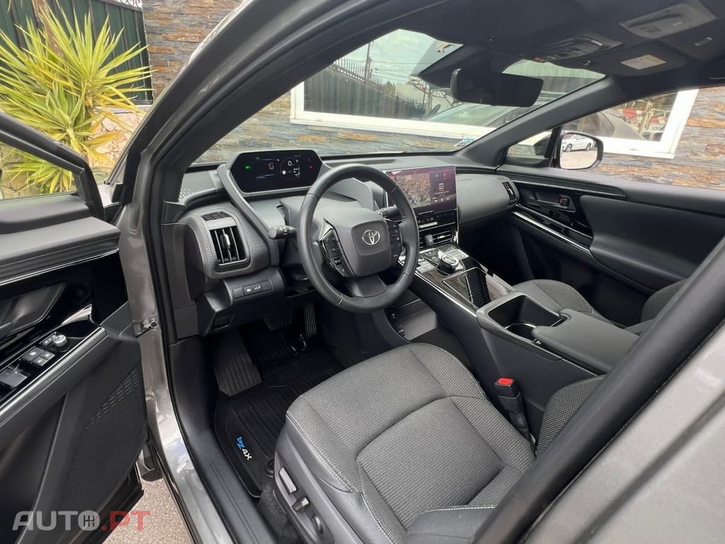 Toyota bZ4X 71,4 kWh Premium Limited