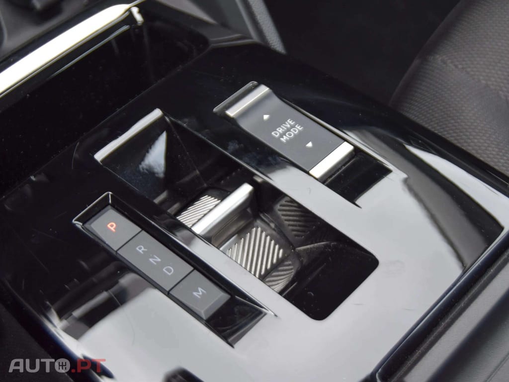 Citroen C4 1.2 Hybrid Plus e-DSC6