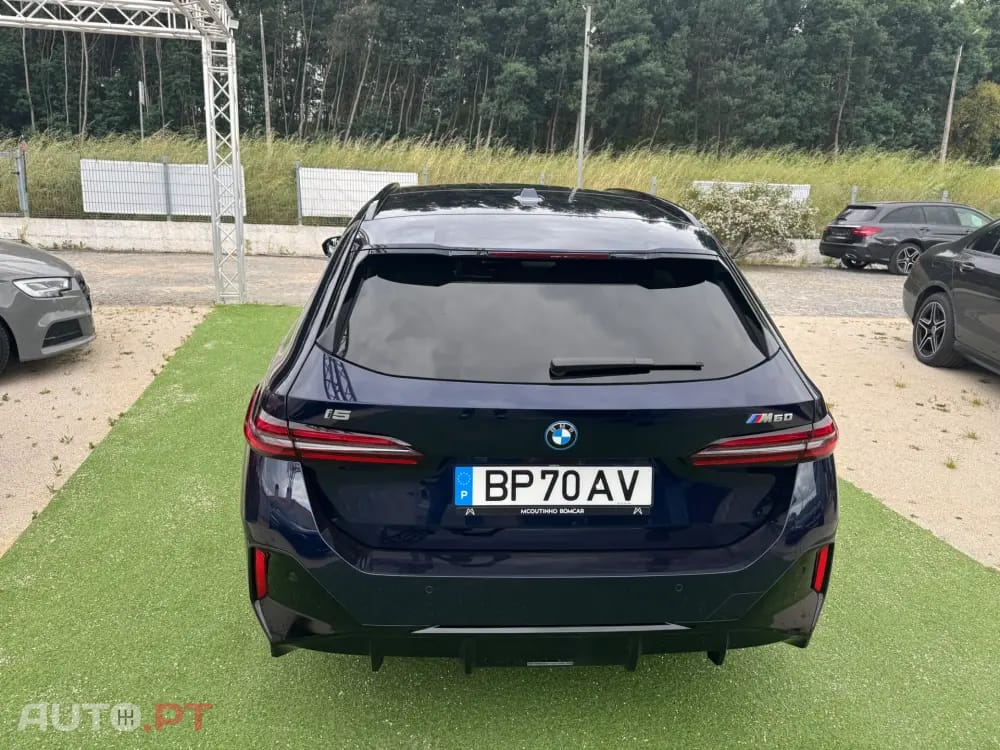 BMW i5 M60