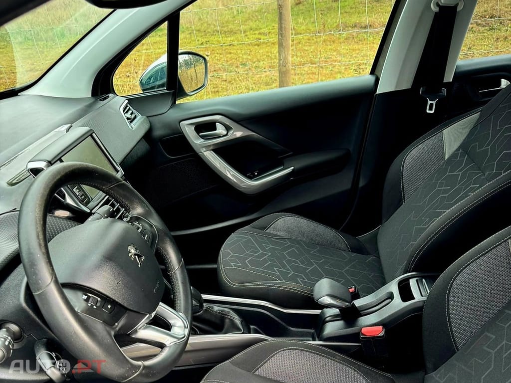 Peugeot 2008 1.6 BlueHDi Style