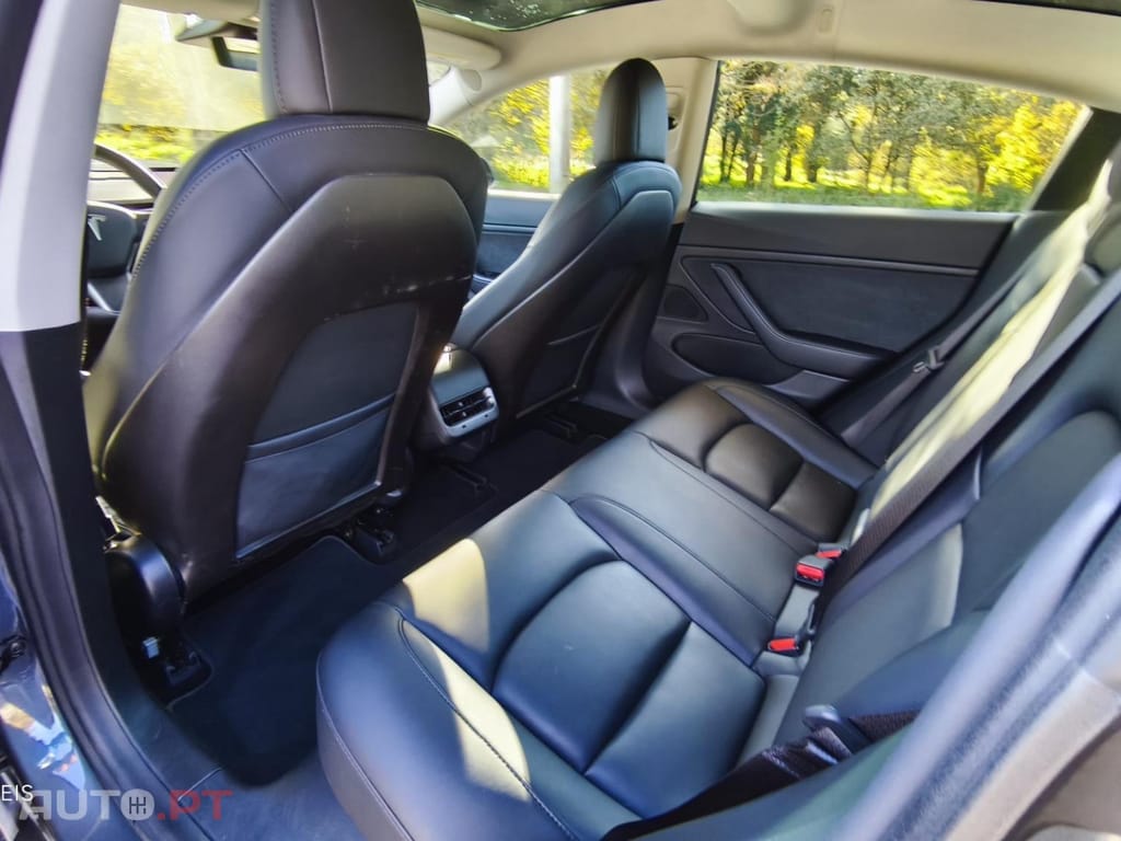 Tesla Model 3 Long Range AWD Dual Motor