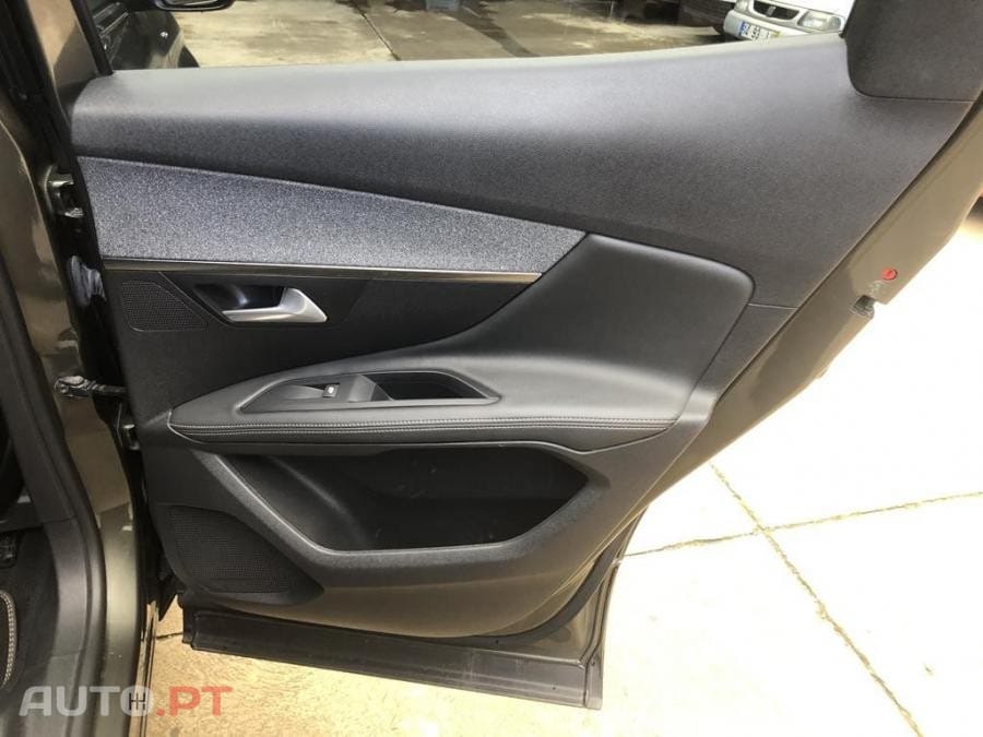 Peugeot 3008 1.6 Hybrid GT e-EAT8