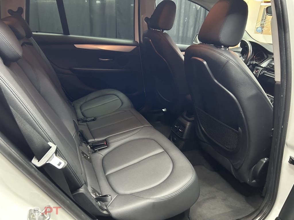 BMW 216 d Advantage