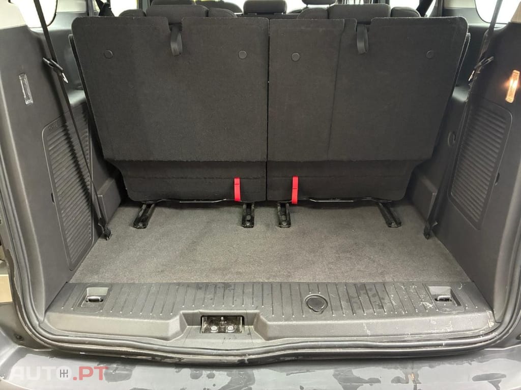 Ford Tourneo Grand 2.0 TDCi Trend