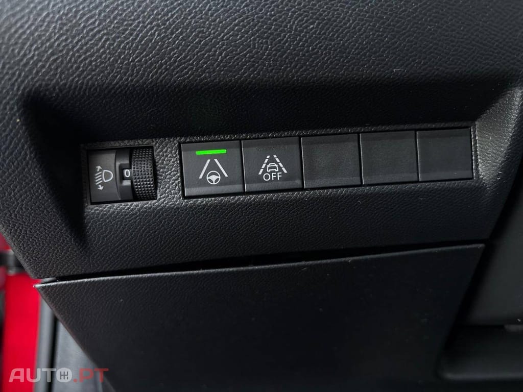 Peugeot E-208 50 kWh Allure Pack