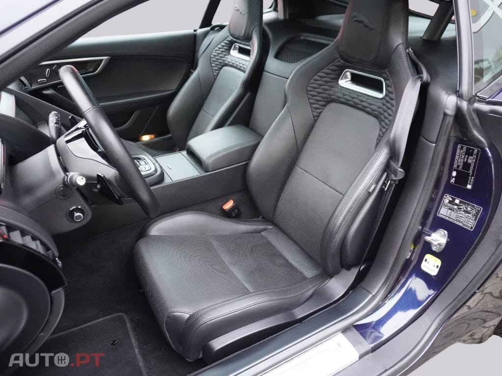 Jaguar F-Type R-Dynamic 300 Sport